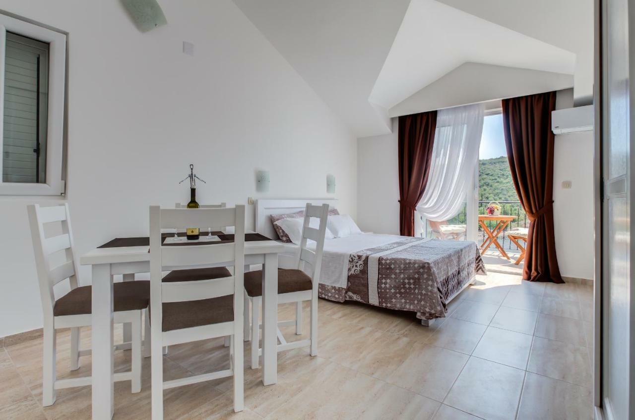 Villa San Apartments Tivat Exterior foto
